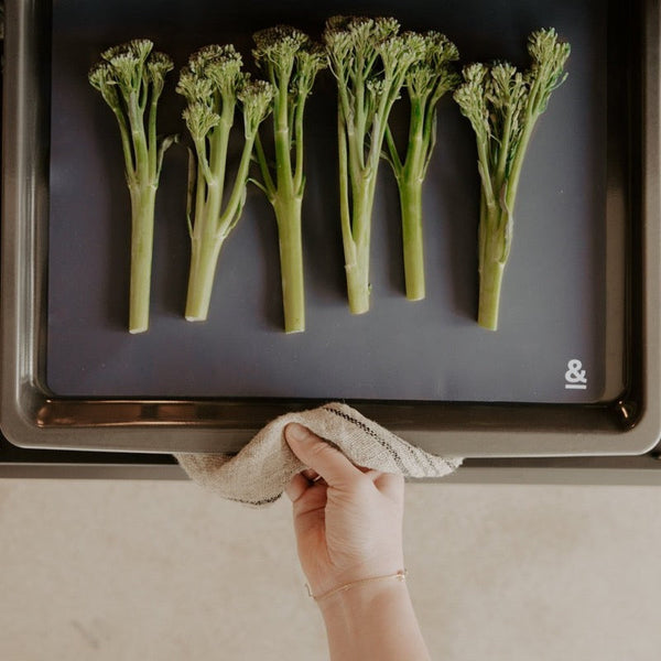 Seed & Sprout Rectangle Un-baking Paper - Graphite